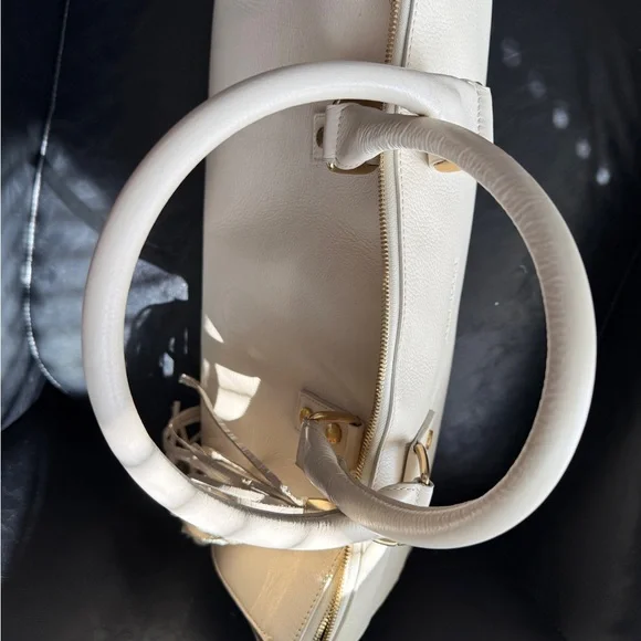 Kelly-Tooke Soho Leather Barrel Tassel Satchel Shoulder BagHandbag Purse Cream